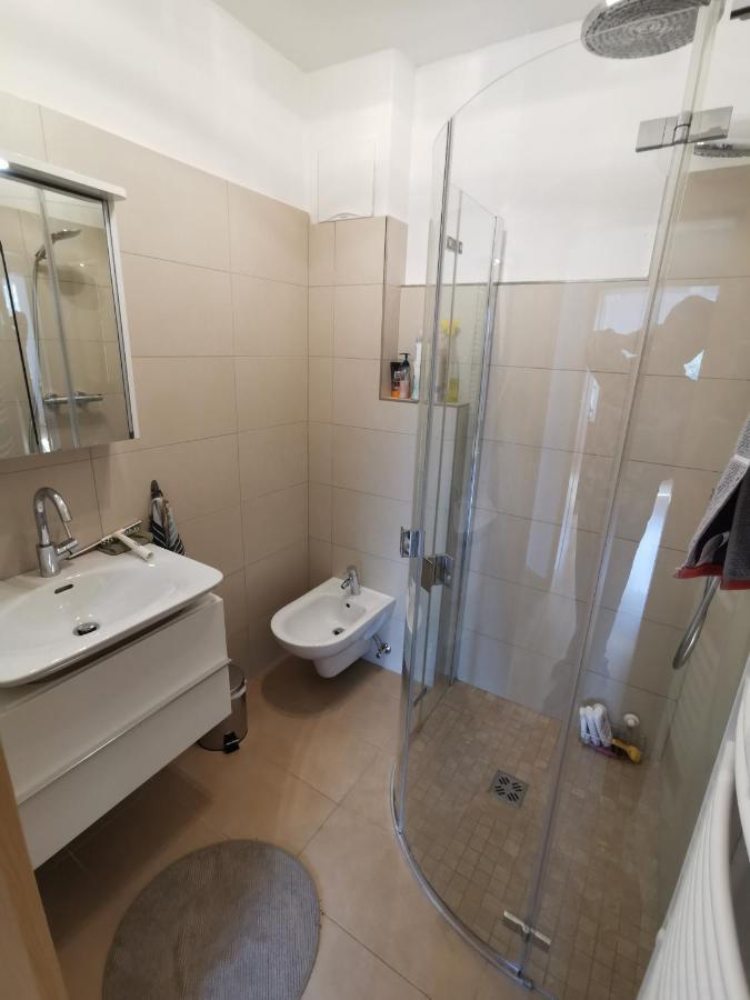 Haus Mit Traumhaften Ausblick Villach Exteriör bild